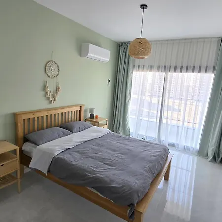 Bohemian Style 1 Bed 1 Km To Sandy Apartment *