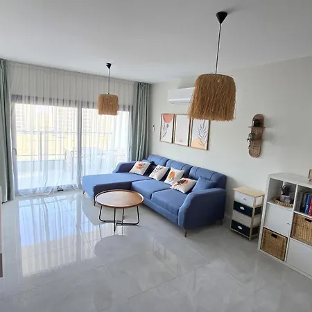 Bohemian Style 1 Bed 1 Km To Sandy Apartment *