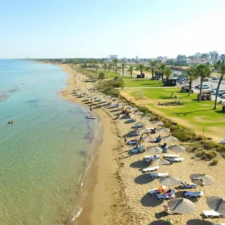 Bohemian Style 1 Bed 1 Km To Sandy Trikomo